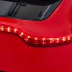 Aston Martin DBX na akumulator dla dzieci Czerwony + Pilot + EVA + Pasy + Wolny Start + Audio LED - obrazek 8