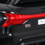Audi RS E-Tron GT na akumulator Czarny + Pilot + Napęd 4x4 + Radio MP3 + LED + EVA - obrazek 10